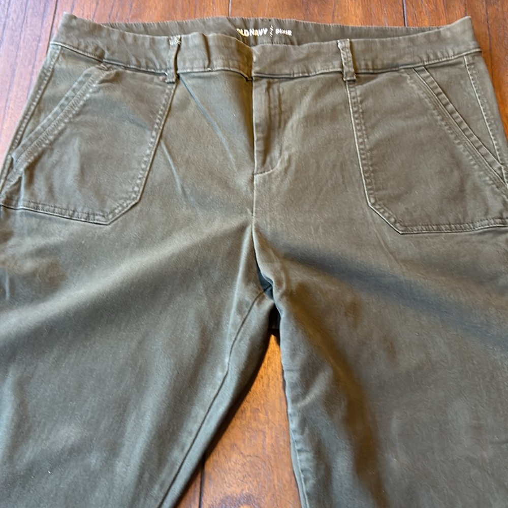 Old Navy Pixie Pants - image 6